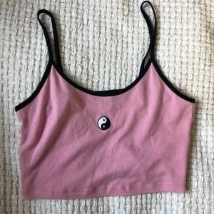 URBAN OUTFITTERS CROP TOP✨